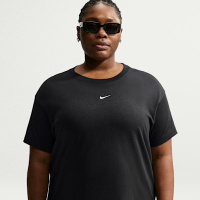 Nike Sportswear Classic Women's Oversized T-Shirt (Plus Size